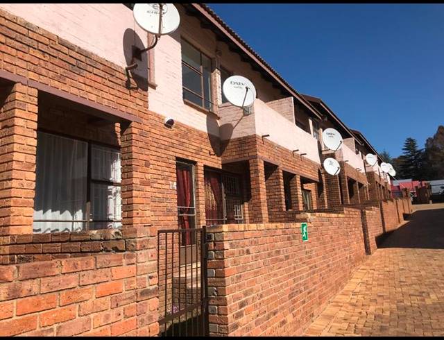 2 BEDROOM APARTMENT FOR SALE IN FLORIDA